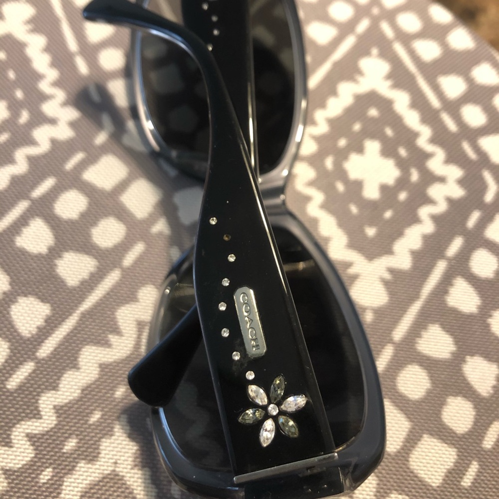 COACH Sunglasses - Picture 4 of 9